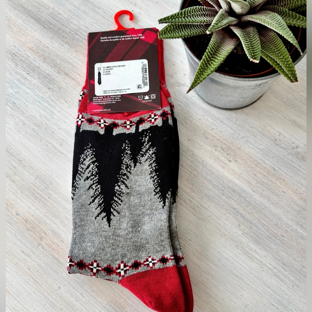 NWT McGregor Men’s Cabin Socks • Winter Bear & Mountain Design • Size 10–13
